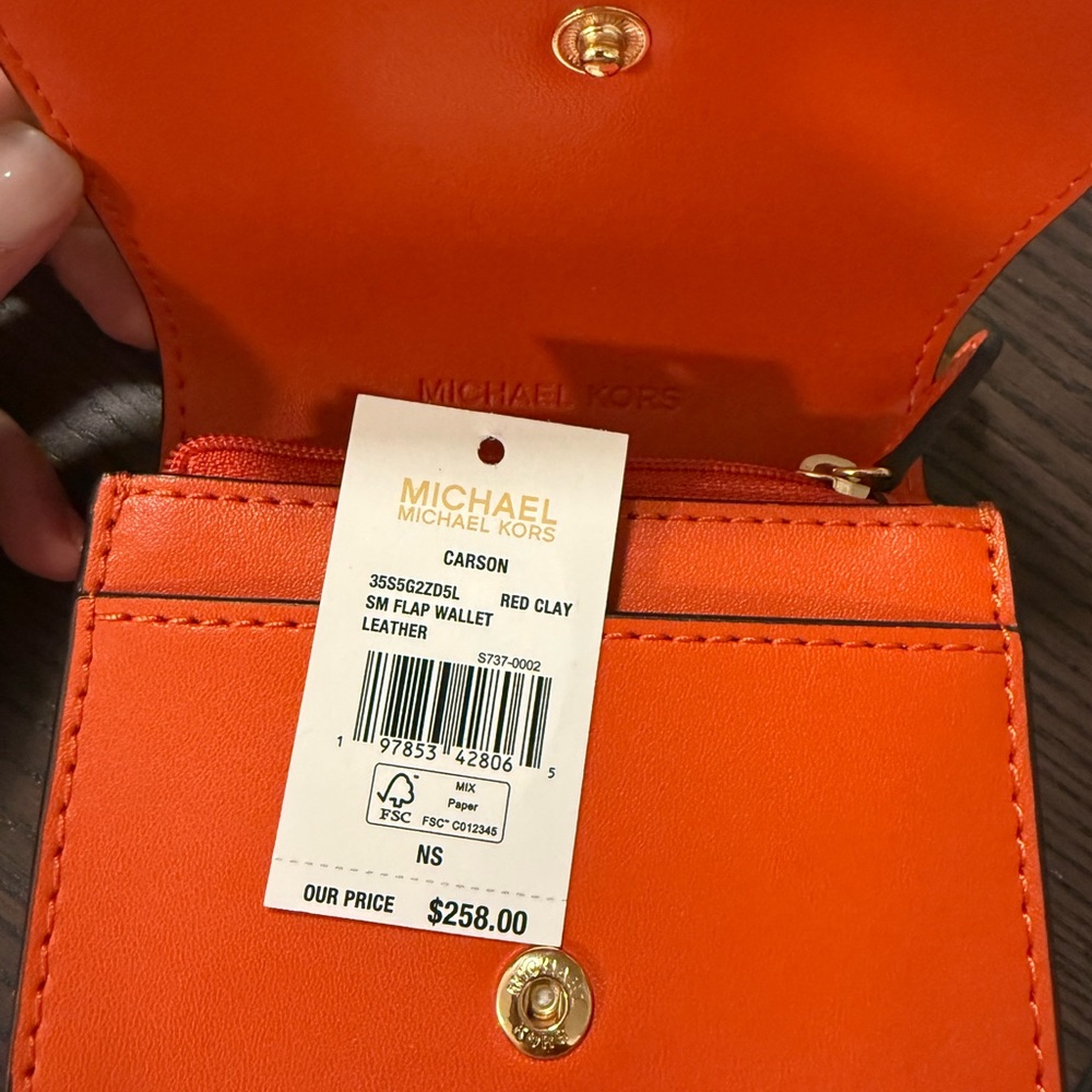Michael Kors Bright Orange Leather Card Holder - Picture 6 of 7